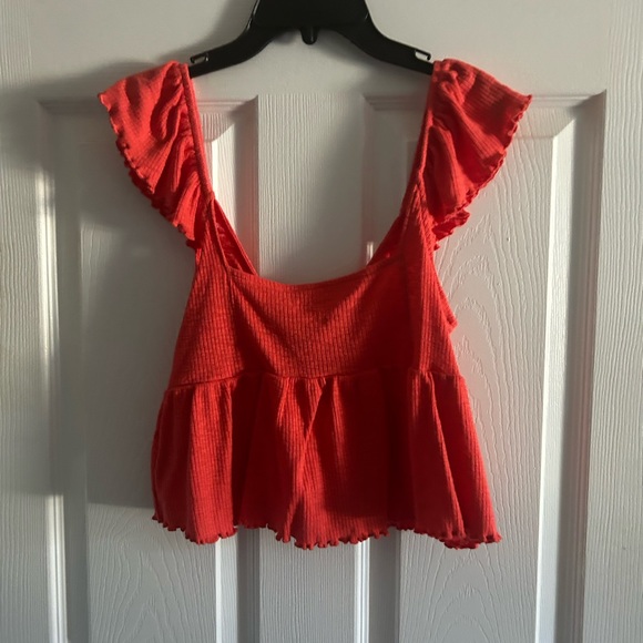 Red American Eagle top - Picture 2 of 3